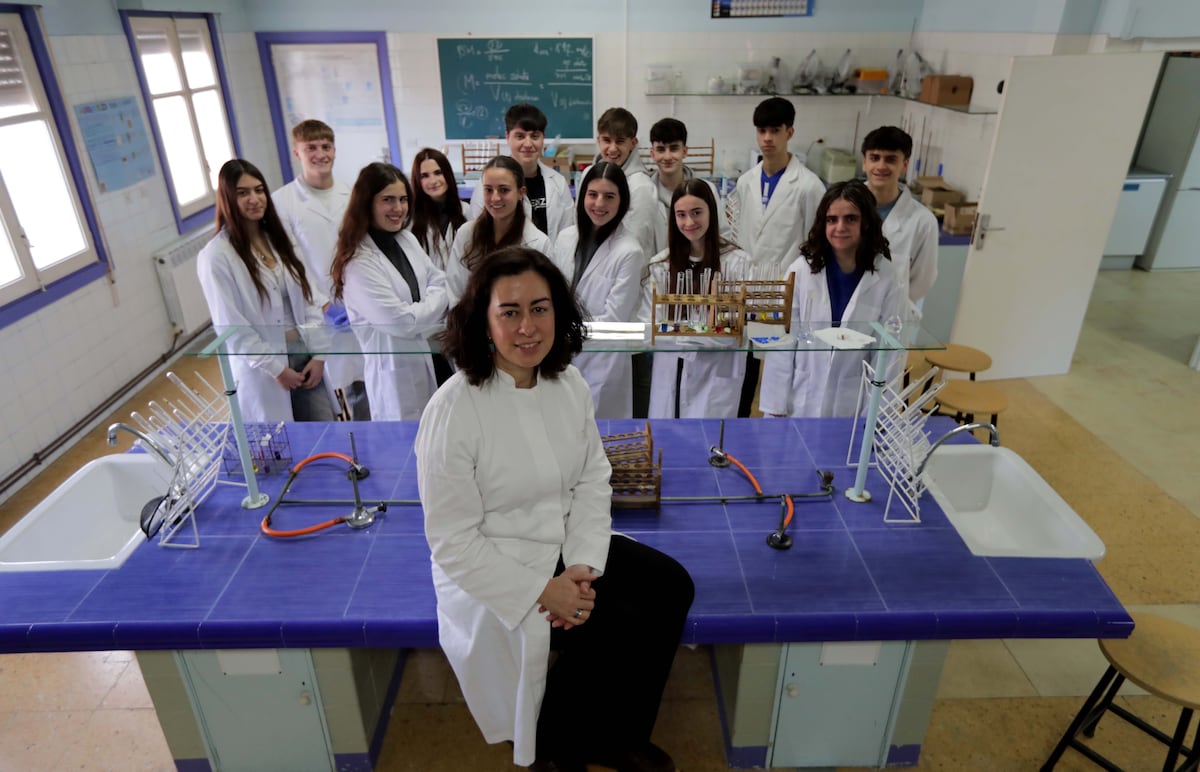 Silvia Vega Rubin de Celis inspires high school graduates in Spain - Titelbild
